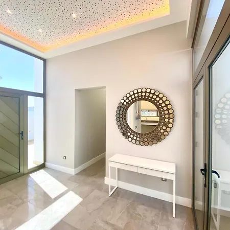 Celine Puerto del Carmen (Lanzarote)